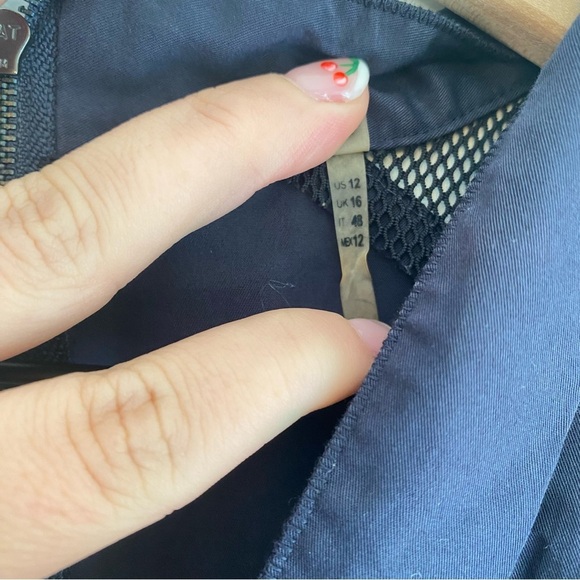 Elie Tahari Navy Sleeveless Midi Dress with mesh shoulders - Picture 4 of 8